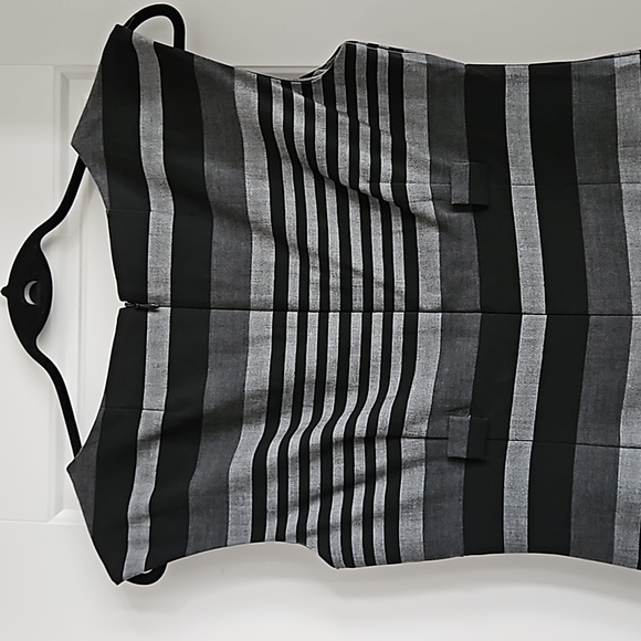 Classic Calvin Klein dress - Picture 4 of 6